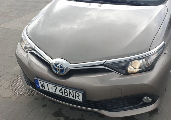 Toyota Auris cena 53505 przebieg: 144000, rok produkcji 2016 z Warszawa małe 121